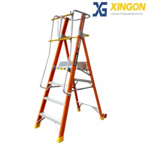 บันไดแพลตฟอร์ม ไฟเบอร์กลาส ติดล้อ 4ฟุต มีราวจับ และกันตก XG-152FD4