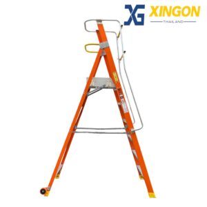 บันไดแพลตฟอร์ม ไฟเบอร์กลาส ติดล้อ 6ฟุต มีราวจับ และกันตก XG-152FD6 - Image 2