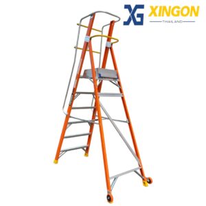 บันไดแพลตฟอร์ม ไฟเบอร์กลาส ติดล้อ 6ฟุต มีราวจับ และกันตก XG-152FD6 - Image 4
