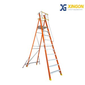 บันไดแพลตฟอร์ม ไฟเบอร์กลาส ติดล้อ 10ฟุต มีราวจับ และขาค้ำ XG-152F10
